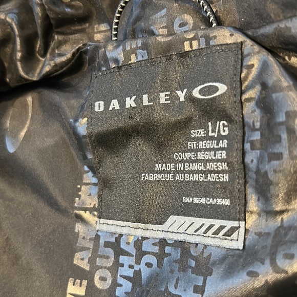 Oakley men’s ski jacket - Picture 6 of 7